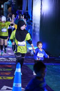 BIB: 3179, 3795, 3032
                            <button type="button" onclick="openModal(26261505)" class="btn btn-primary btn-sm float-right btn-popup" data-toggle="modal" data-target=".modal-high-quality">
                        <i class="fas fa-shopping-cart"></i> Add to Cart
                    </button>
                                            <button type="button" onclick="isThisMe(26261505, true)" class="btn btn-success btn-sm float-right btn-popup btn-isme hidden" data-toggle="tooltip" data-placement="bottom" title="นี่คือรูปของคุณใช่ไหม คลิกที่นี่เพื่อเอาเข้าอัลบั้ม">
                        <i class="fas fa-plus"></i> Add to album
                    </button>
                    <button type="button" onclick="isThisMe(26261505, false)" class="btn btn-warning btn-sm float-right btn-popup btn-isnotme hidden">
                        <i class="fas fa-ban"></i> Remove from album
                    </button>